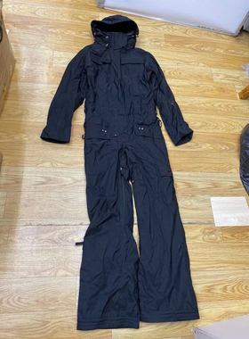 黑色 连体裤 滑雪服 重工艺 防水功能连体衣