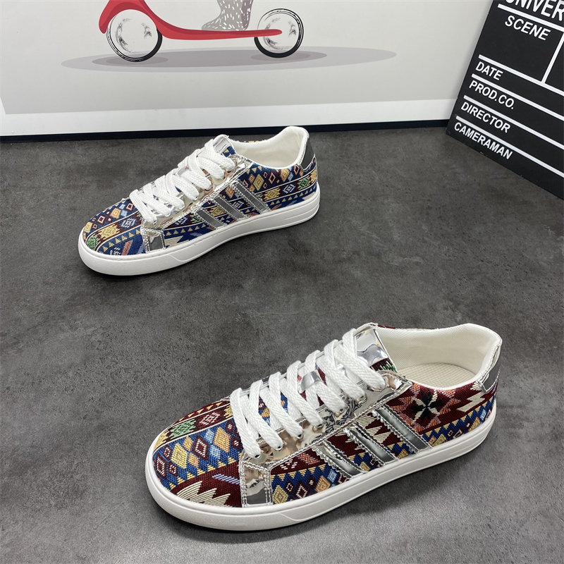 其他透气休闲板鞋韩版一脚蹬耐磨