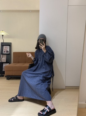 复古文艺慵懒风纹理蓝色格子连衣裙女新款宽松大版长袖上衣早秋款