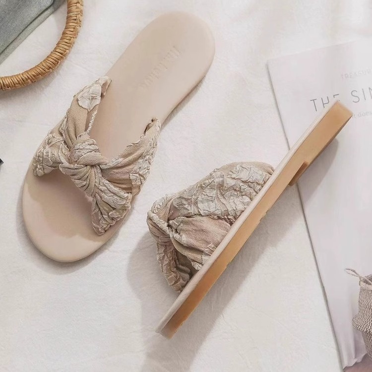 春大东平底凉鞋配裙子拖鞋夏外穿