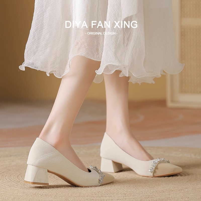 粗跟单鞋一脚蹬方头女高跟鞋