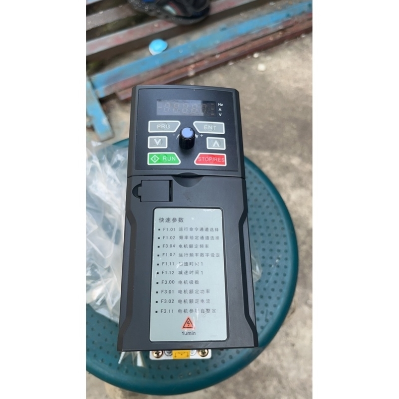 售前询价永宏变频器FlD-B10-2S0.7G 220V0.75KW