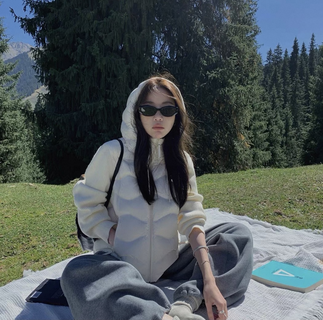 《丽丽姐专享》珩绣90白鸭绒羽绒服女2025秋冬针织外套X-251008