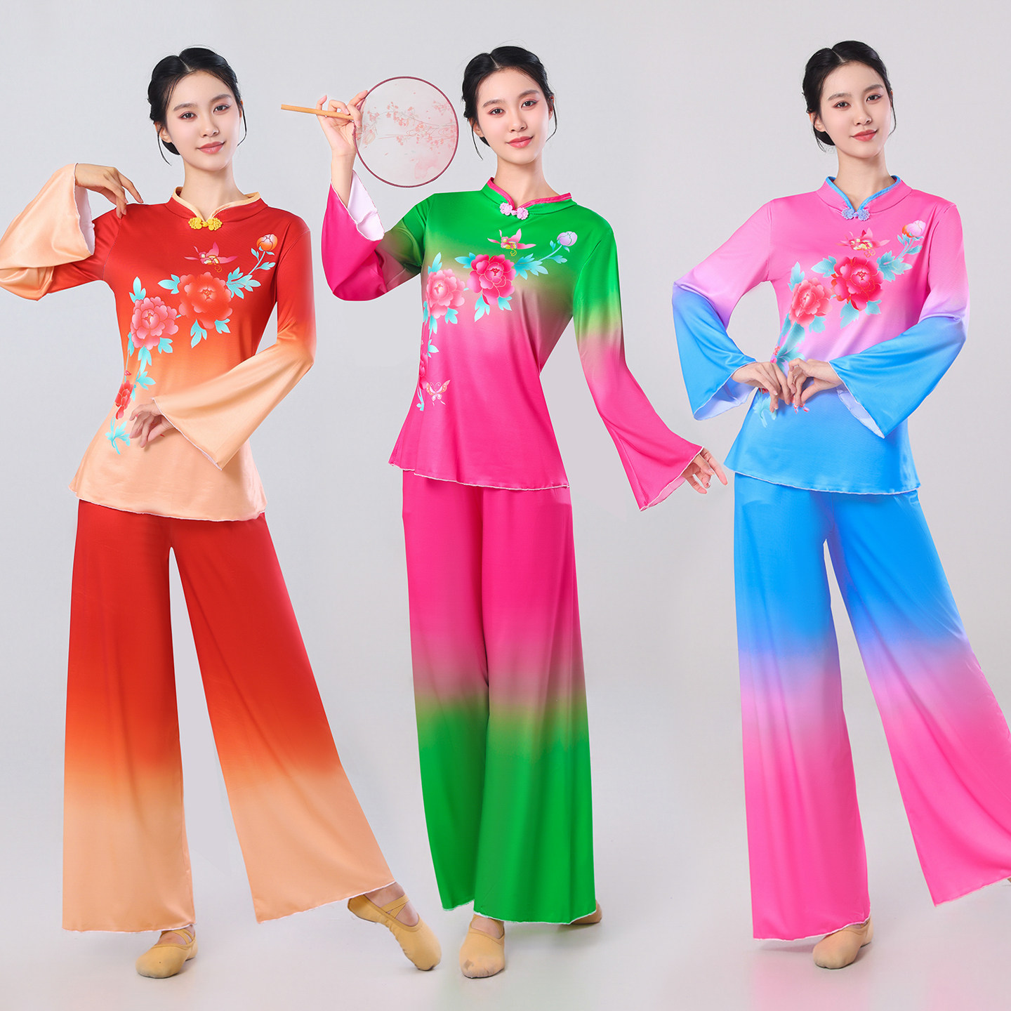 新款广场舞演出服中老年扇子舞鼓舞秧歌舞蹈服中国古典舞表演服女