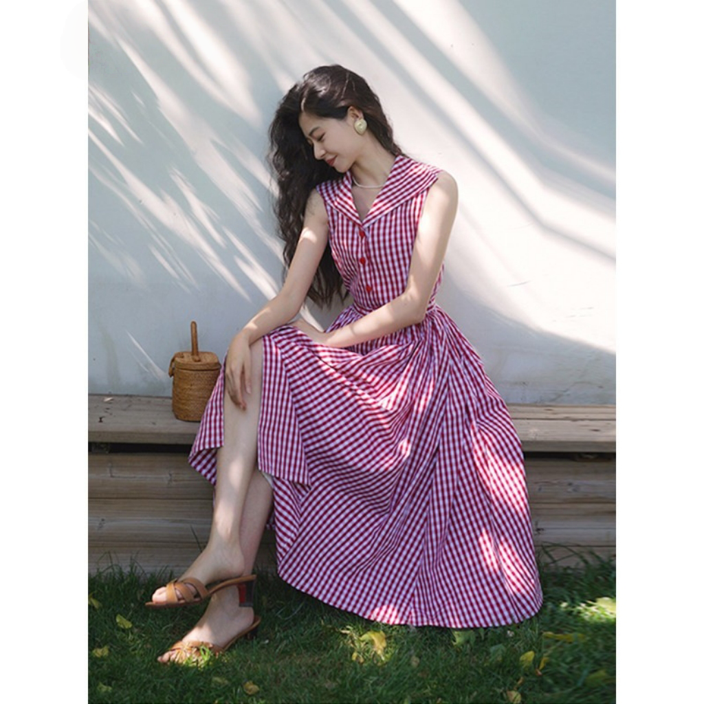 高个子度假红色格子大摆裙2026春季新品复古翻领腰带无袖背心长裙