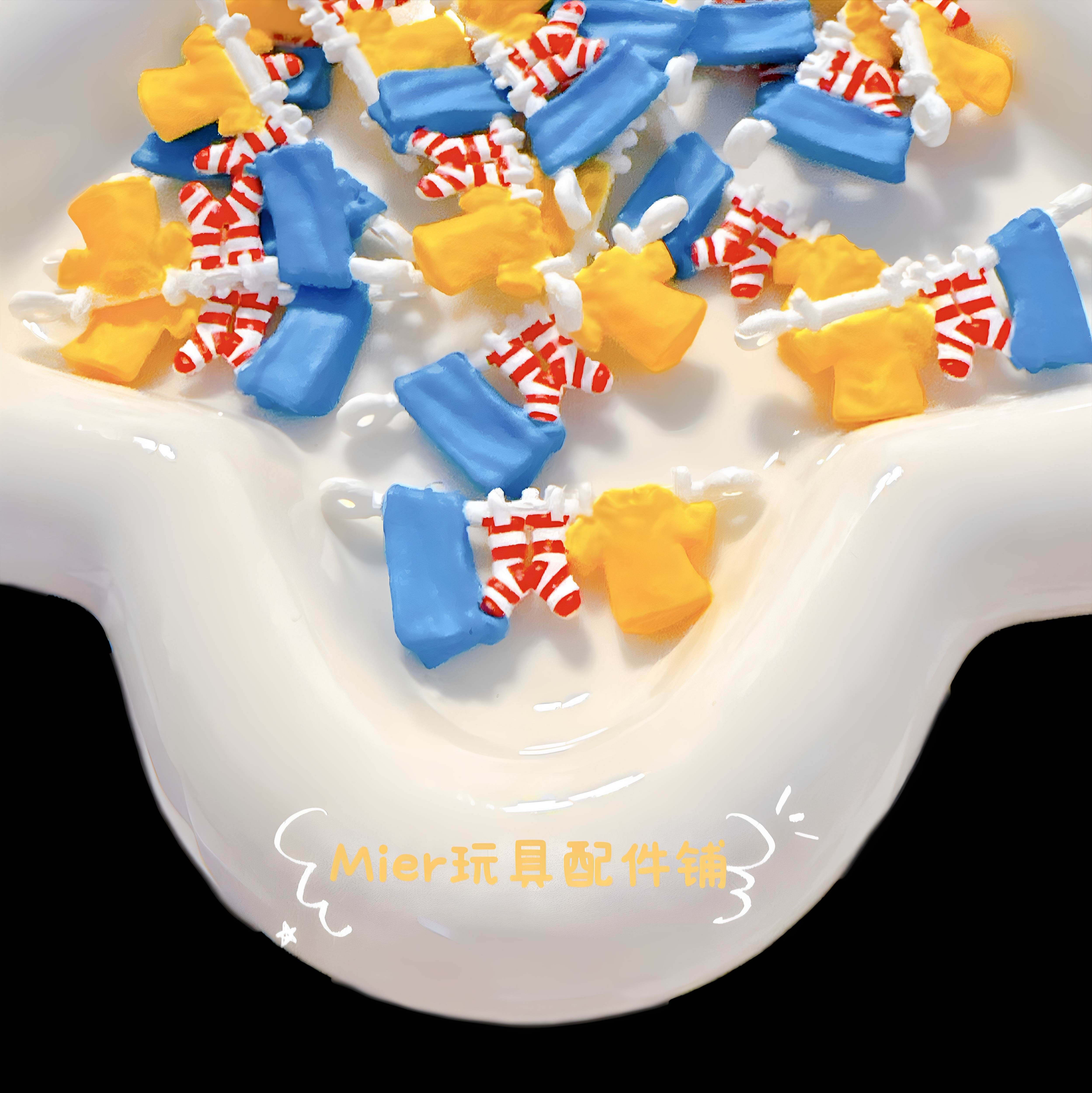 PVC设计款史努比衣架配件场景娃屋奶油胶公仔DIY串珠笔刀