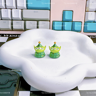 设计款玩具总动员三眼仔圣诞树变装DIY奶油胶手机壳挂件摆件笔刀