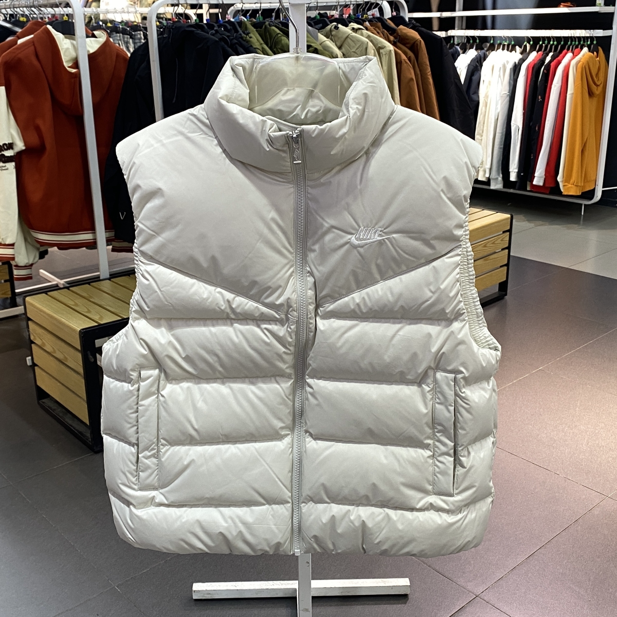 Nike/耐克女装冬季宽松保暖休闲运动夹克外套棉服FZ1104