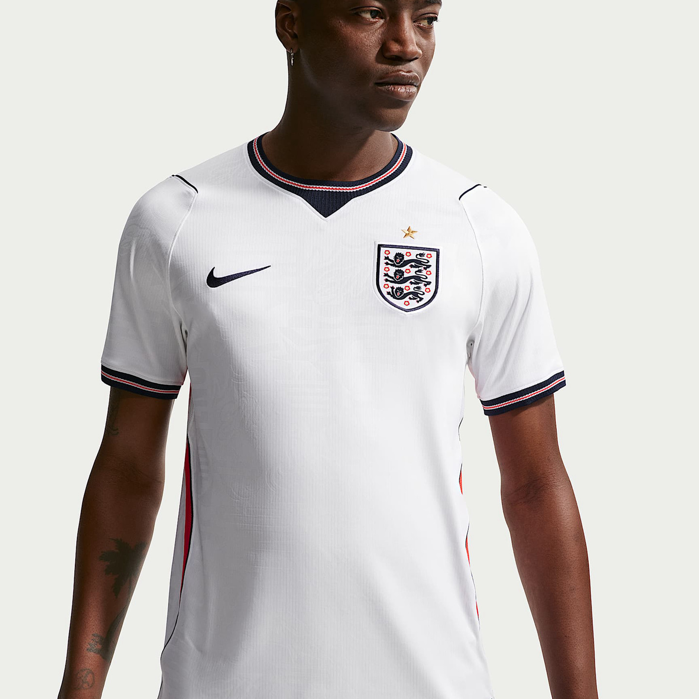 耐克2026 赛季英格兰队主场球迷版Nike Dri-FIT 男子速干足球球衣