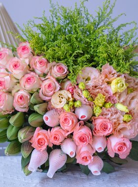 基地爆款鲜花艾莎10枝+粉玫10枝