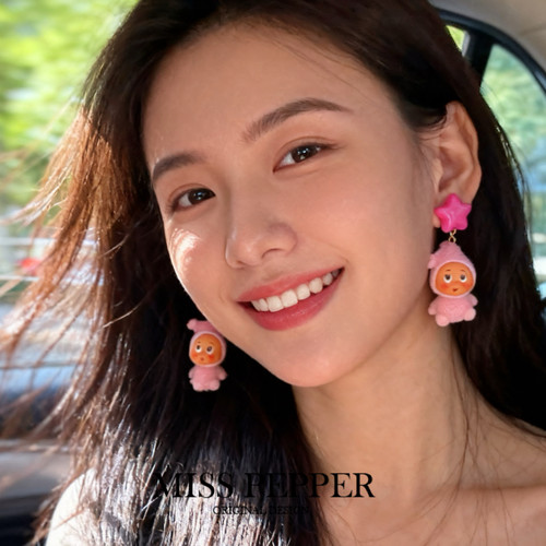 可爱星星人立体植绒耳钉女小众设计粉色少女耳环无耳洞耳饰女