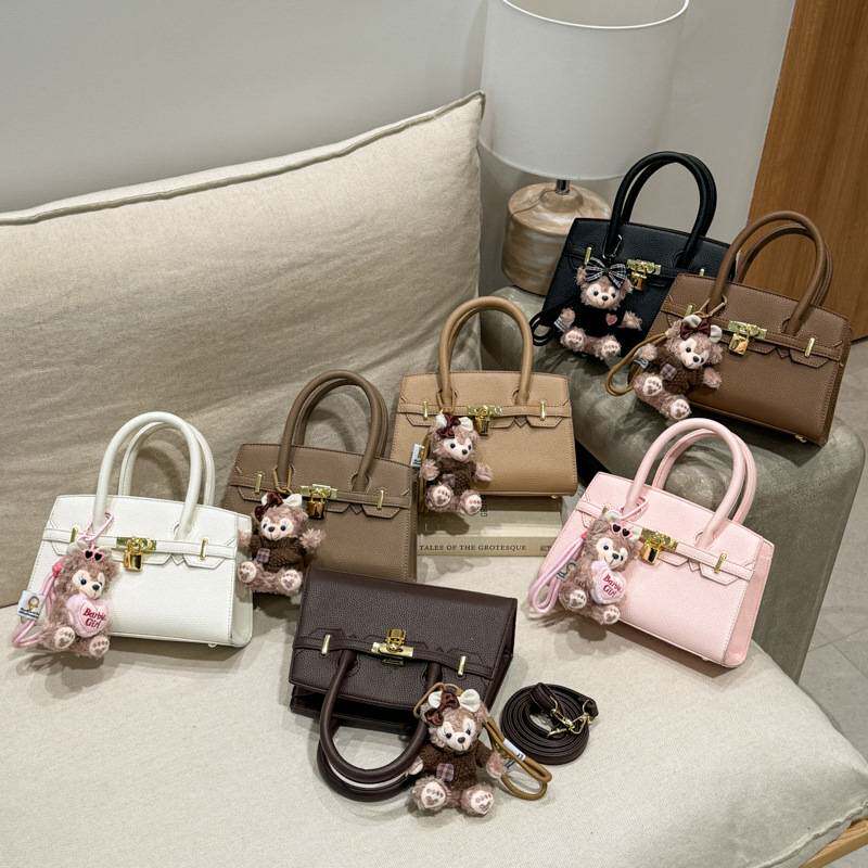 品牌专柜高级感洋气小包包女式2026新款时尚百搭斜挎包夏天超火手