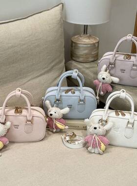 品牌专柜简约休闲手提保龄球包女2026新款潮夏季小方包外出通勤单