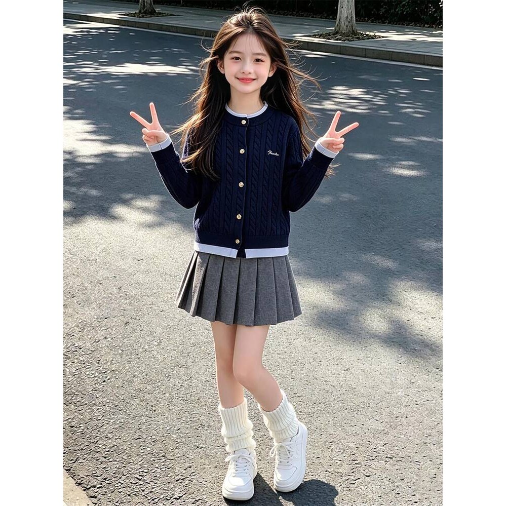品牌专柜儿童开衫外套套装2026新款女童秋款韩版可爱潮流毛衣百褶