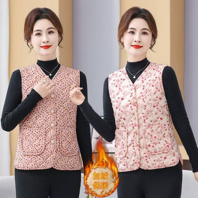 品牌专柜中老年人马甲女秋冬加绒背心妈妈马夹冬装加厚马褂奶奶打