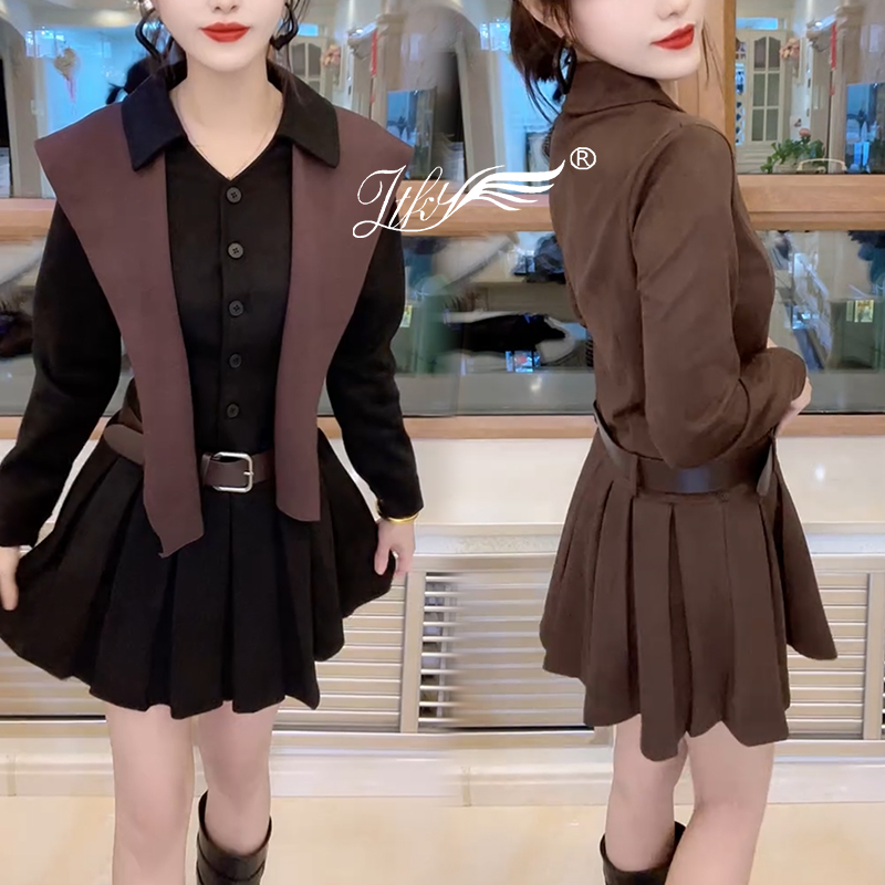 优雅披肩设计polo领连衣裙女2025秋冬新款短裙百褶裙带腰带裙子女