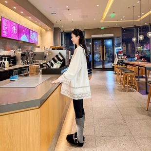 秋孕妇装宽松大码蕾丝孕妇加绒上衣长袖时尚卫衣孕妇洋气打底秋