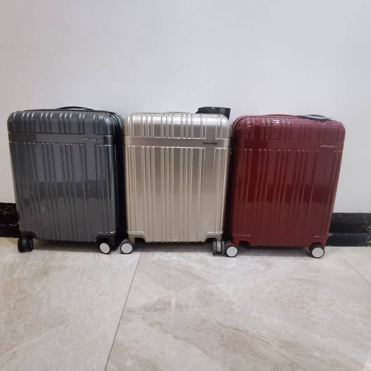 炫彩20-24寸万向轮登机行李箱