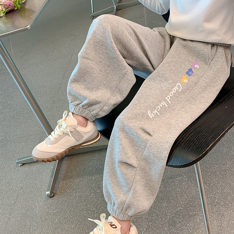 英国KABEI TREE女童裤子春装2026新款春秋季灰色卫裤运动直筒束脚