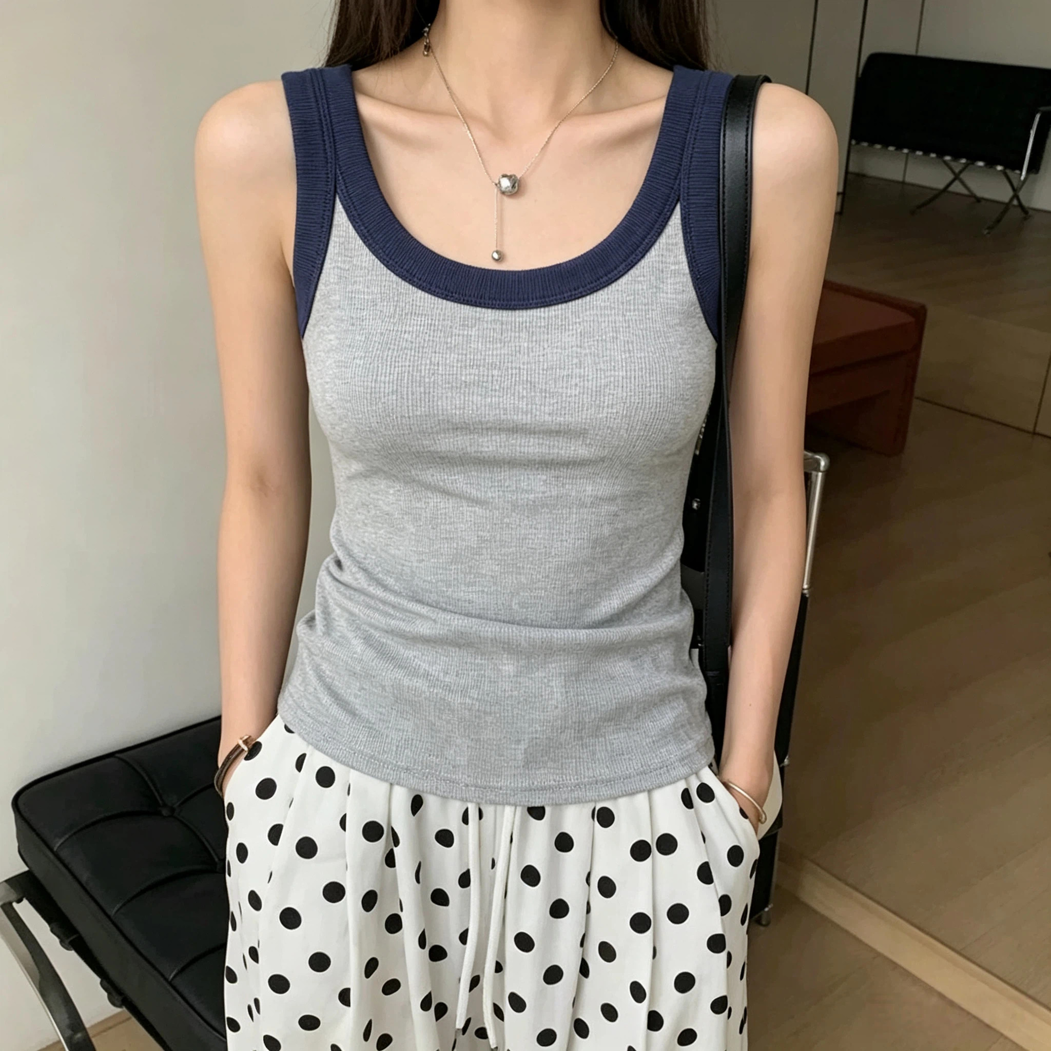韩系纯色薄款女外穿日常高级感灰色大码修身辣妹内搭吊带无袖背心