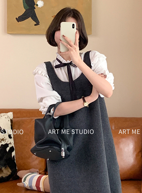 【ART ME】100绵羊毛柔弧U领剪裁轻软肌理三色裙w24653