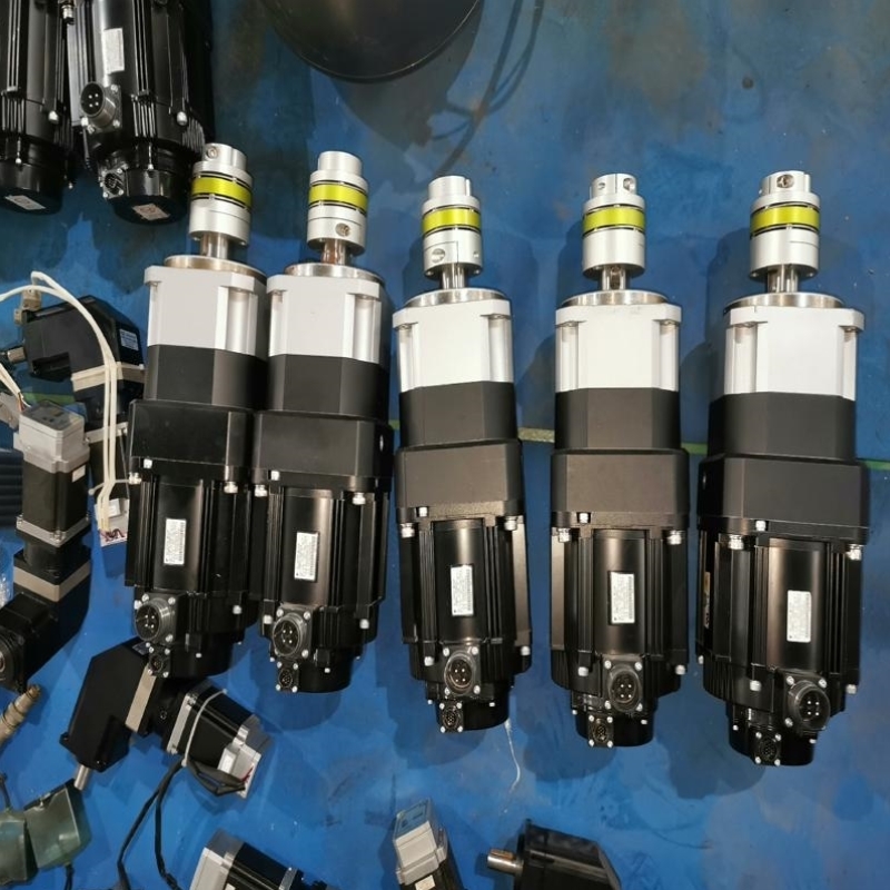 【议价】请询价安川1.8KW伺服电机SGMGV-20ADC61配