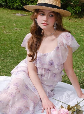 紫色波浪荷叶边连衣裙女方领夏季新款法式小飞袖长款碎花裙子短袖