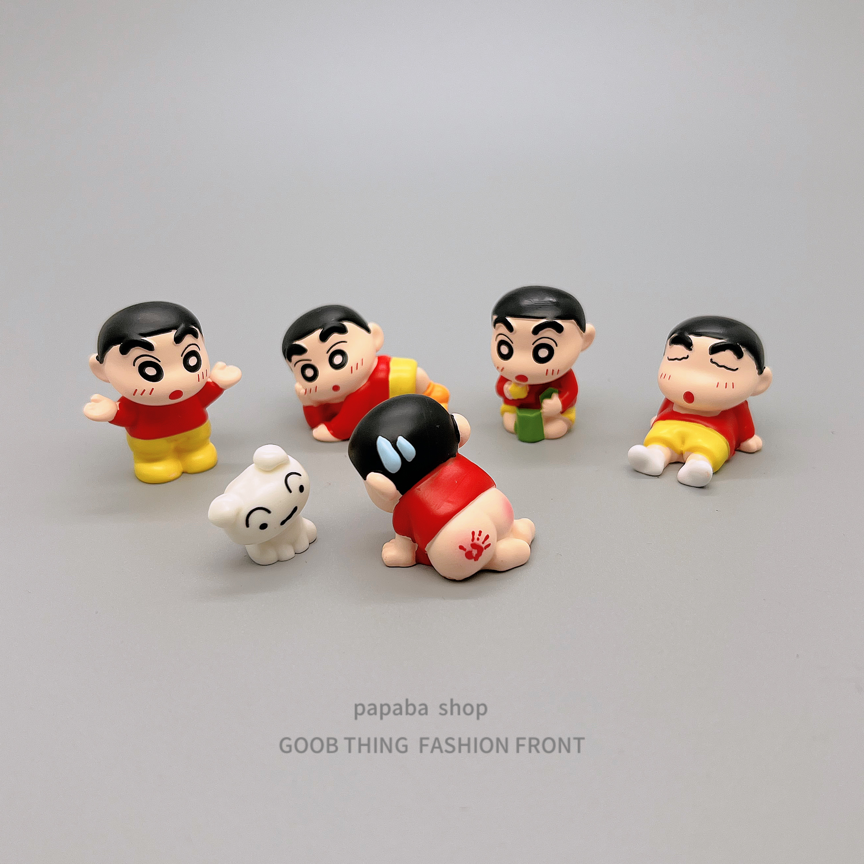 可爱蜡笔小新挨打装饰摆件