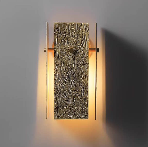 简约现代中式树皮纹铜壁灯背景墙