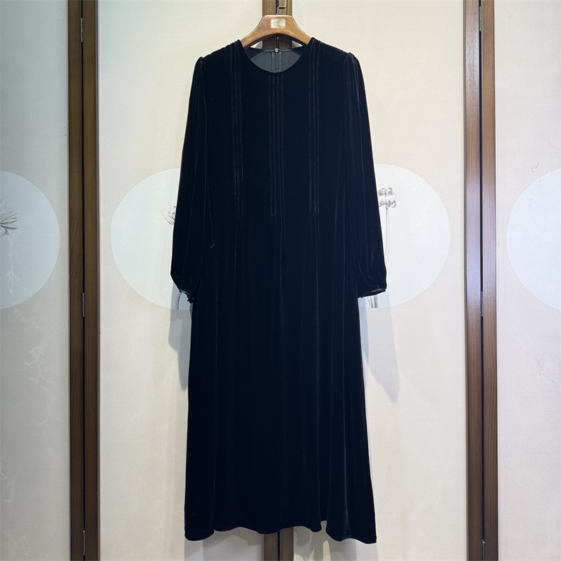 新款真丝丝绒轻奢气质圆领长袖通勤时尚亲肤百搭直筒连衣裙29-3-1