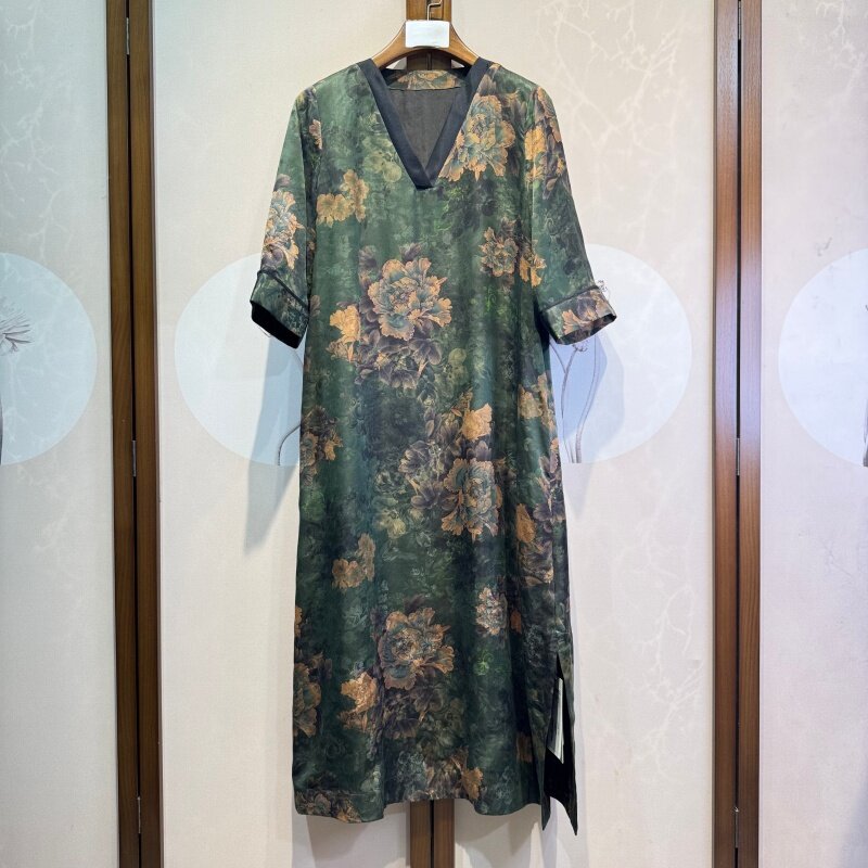 真丝香云纱提花缎定位花百搭气质V领七分袖连衣裙桑蚕丝8-2-7