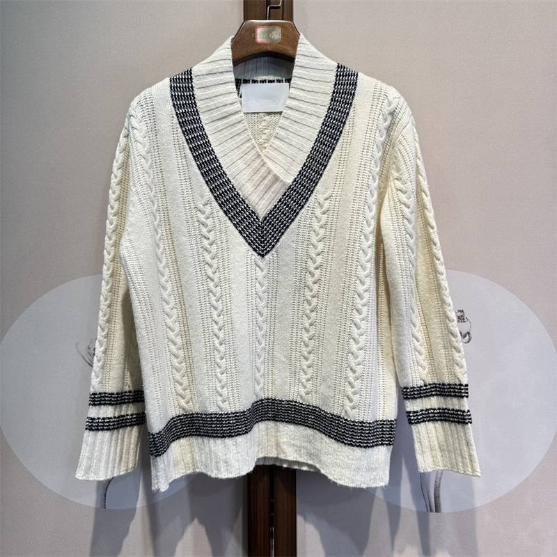 羊毛针织衫V领落肩长袖套头百搭时尚软糯亲肤毛衣上衣26-1-3