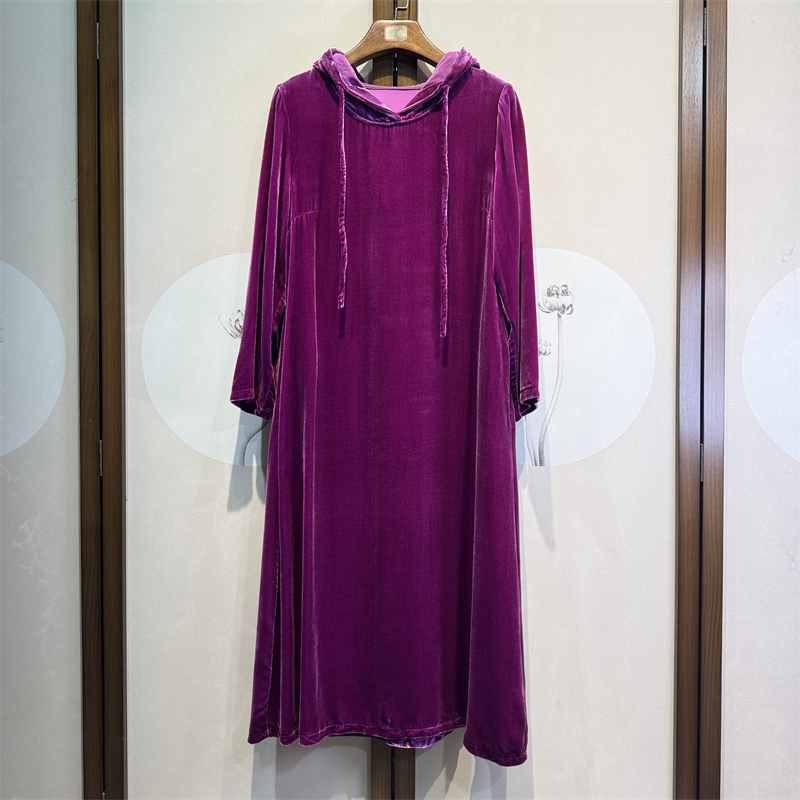 新款真丝丝绒轻奢气质连帽长袖通勤时尚休闲百搭直筒连衣裙29-3-1