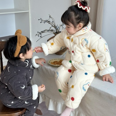宝宝法兰绒冬季加厚家居服套装