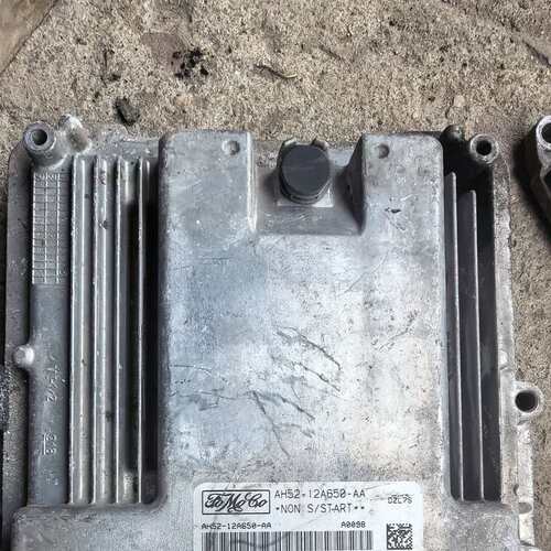博世发动机电脑板AH52-12A658-AA 0281015--议价商品