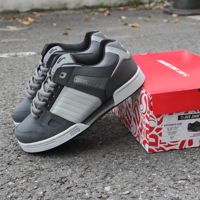 DVS复古面包滑板鞋耐磨减震男鞋