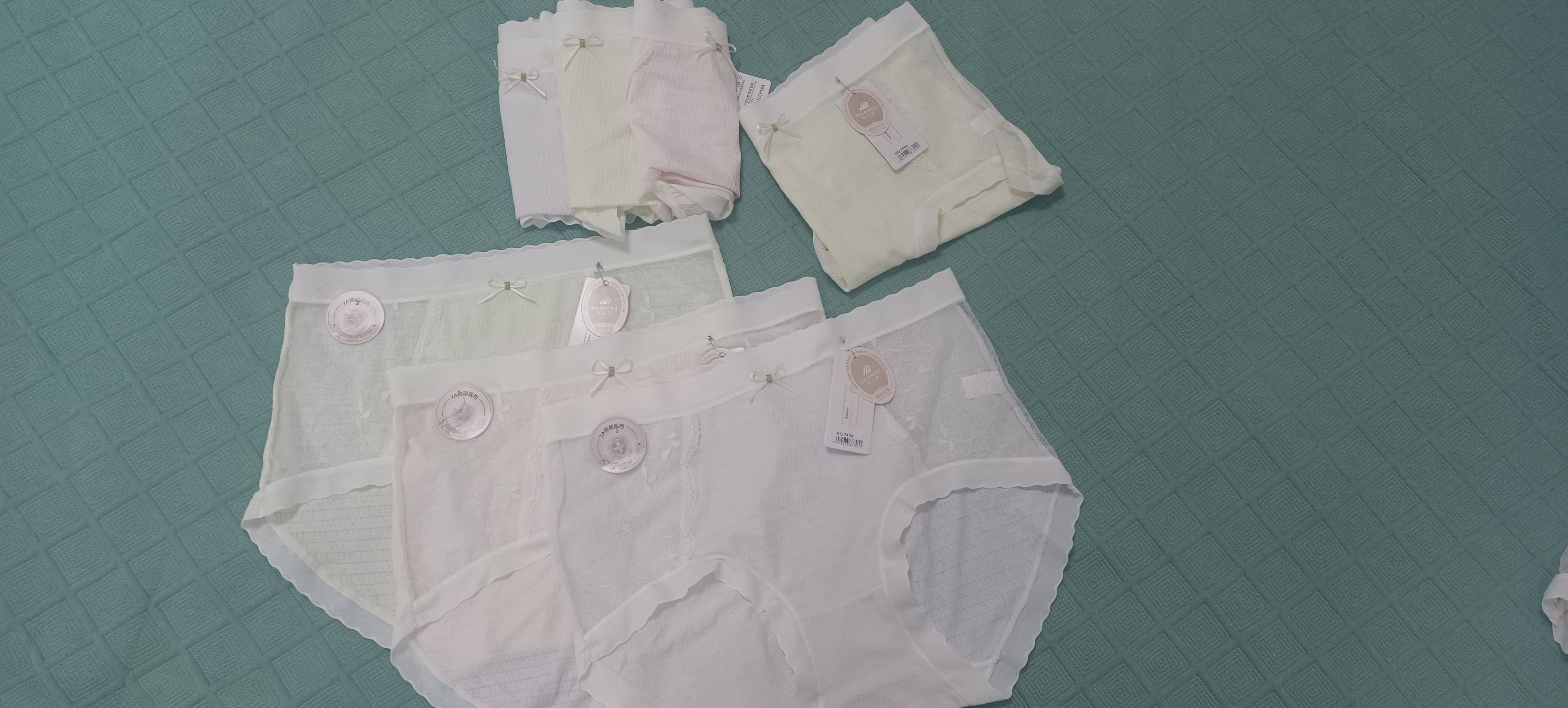 内裤女桑抑菌裆透气柔软包臀弹力舒适中腰三角短裤