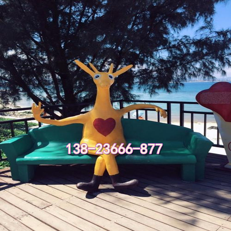 出口公园打卡动物家具模型玻璃钢纤维长颈鹿卡通公仔座椅订制道具