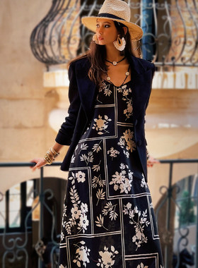 粉红大布娃娃复古风黑色西装外套女秋季显瘦通勤百搭西服2025新款