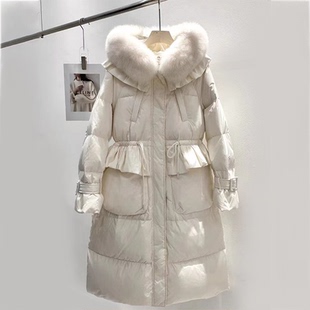 阿美朵拉长款羽绒服女抽绳收腰显瘦显高真狐狸毛领荷叶边时尚可爱