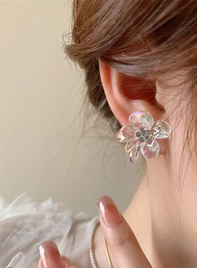 小众透明花朵耳钉春夏甜美高级感