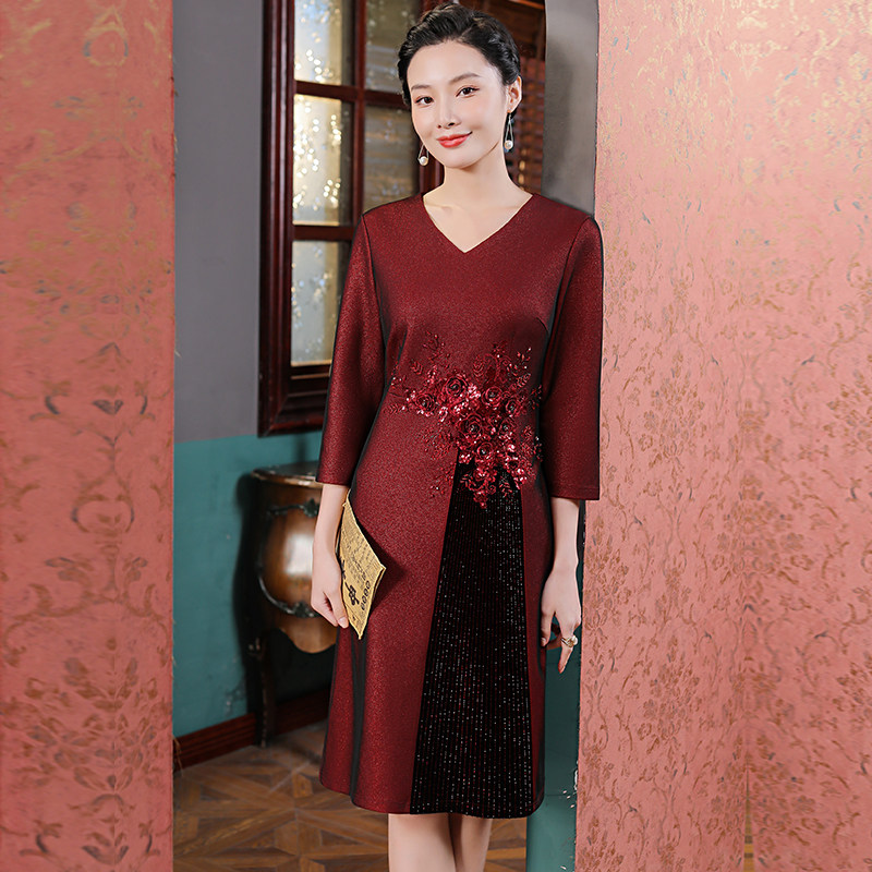 春秋妈妈装婚宴礼服连衣裙女绣花优雅喜婆婆敬酒服参加婚礼2022新