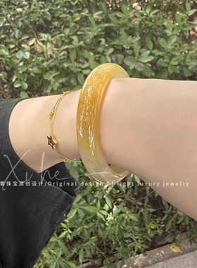 【吸金保平安】巨显白天然玉镯