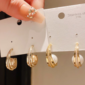 10k浅金银针轻奢锆石仿珍珠c形耳环精致时尚 耳钉小众感耳饰女