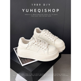 爆款厚底5cm小白鞋女款2025新款秋冬加绒增高休闲板鞋松糕底34码