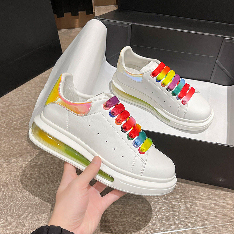真皮气垫小白鞋女鞋2026新款爆款加绒舒适厚底彩虹运动休闲板鞋女