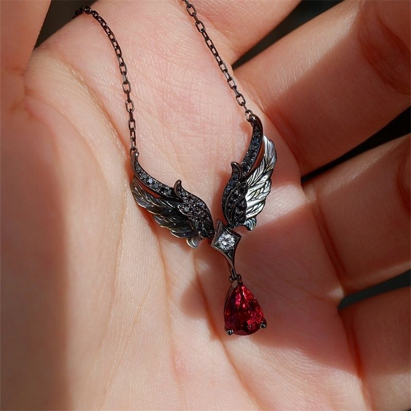 恋与深空秦彻羽毛黑金色项