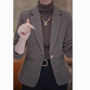 高级时尚百搭毛呢外套短款西装秋冬新款休闲显瘦通勤气质西服上衣