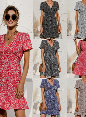 Vneck cake stitching lotus leaf hem dressV领蛋糕荷叶摆连衣裙