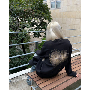 Unique SEI 韩国小众时髦慵懒感烟花刺绣设计圆领宽松针织衫毛衣